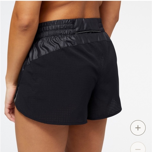 Like New - New Balance Q Speed Shorts - Women's - Size Medium - Picture 5 of 6